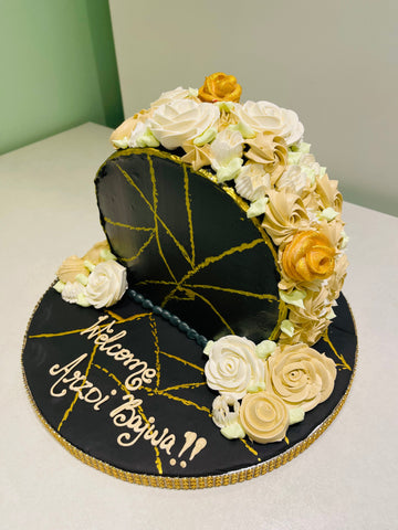 BLACK & GOLD ARCH CAKE