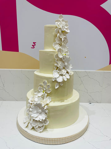 SHREYA FONDANT WEDDING CAKE