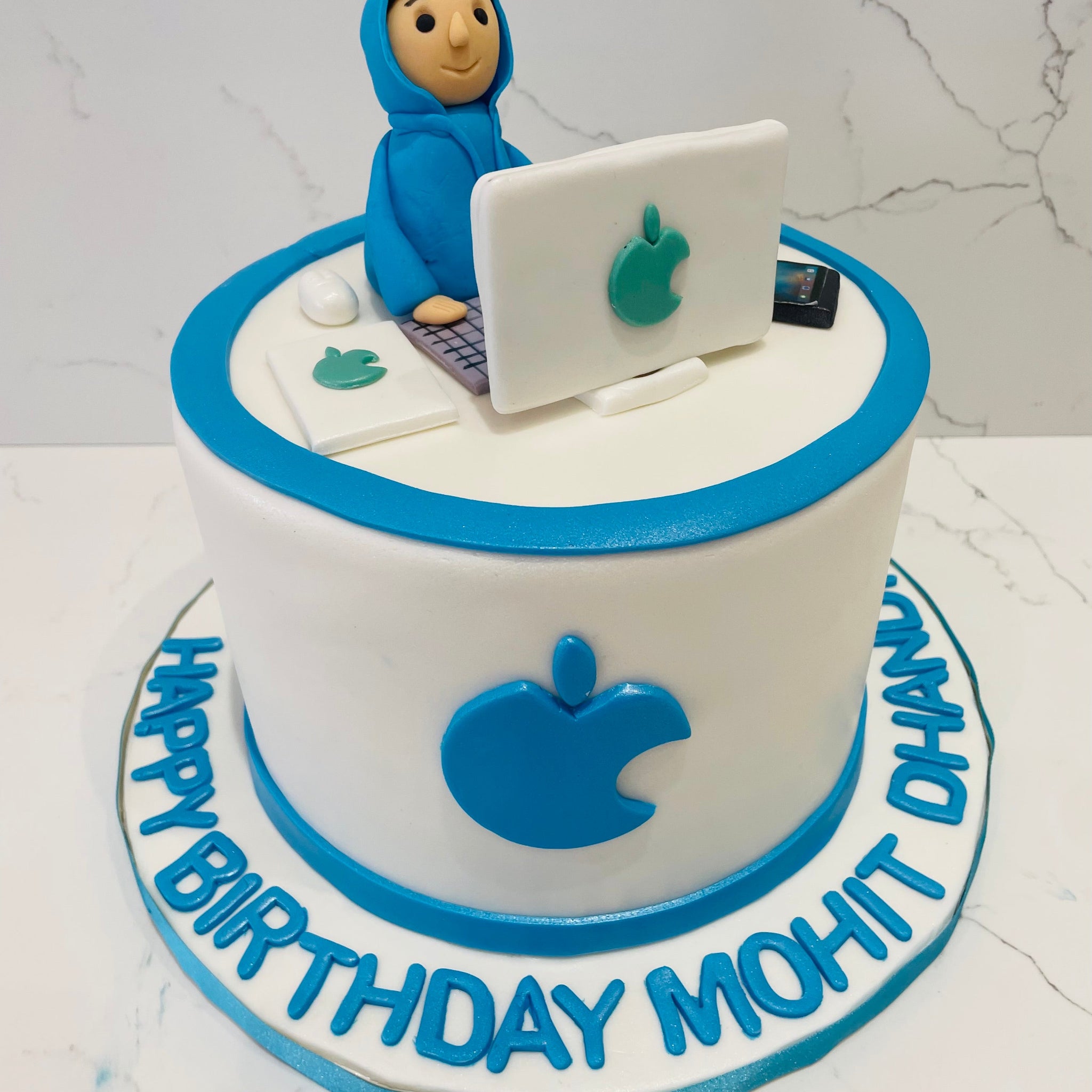 APPLE THEMED CAKE