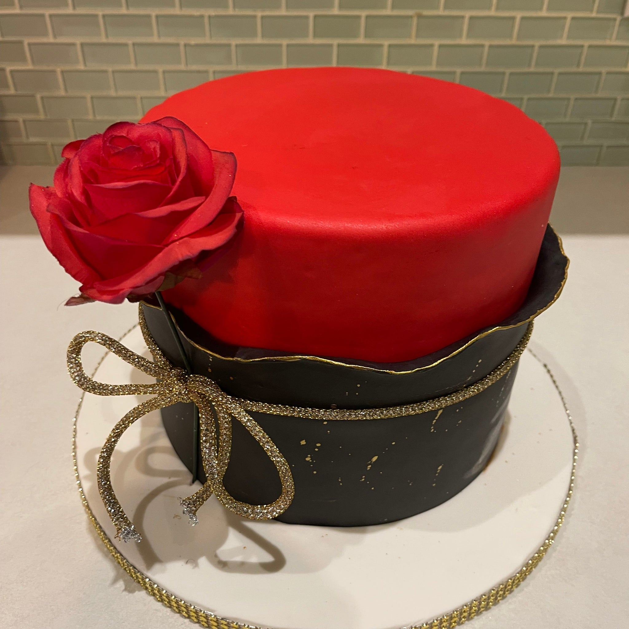 ROSE FONDANT CAKE