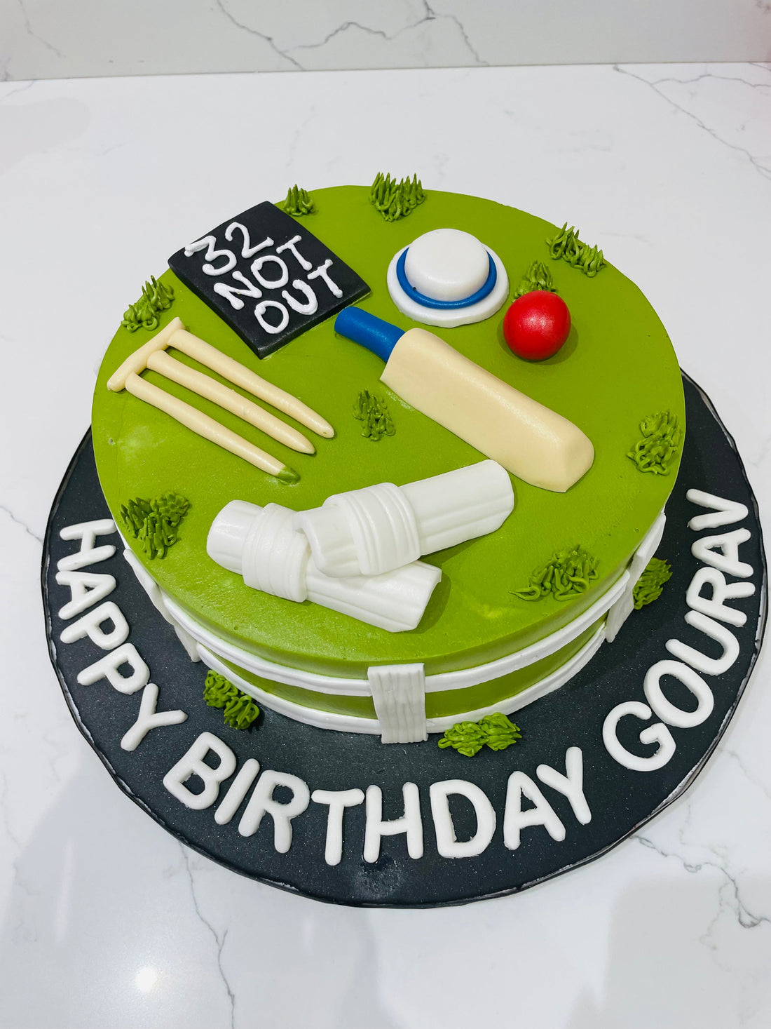 CRICKET FANS CREAM CAKE