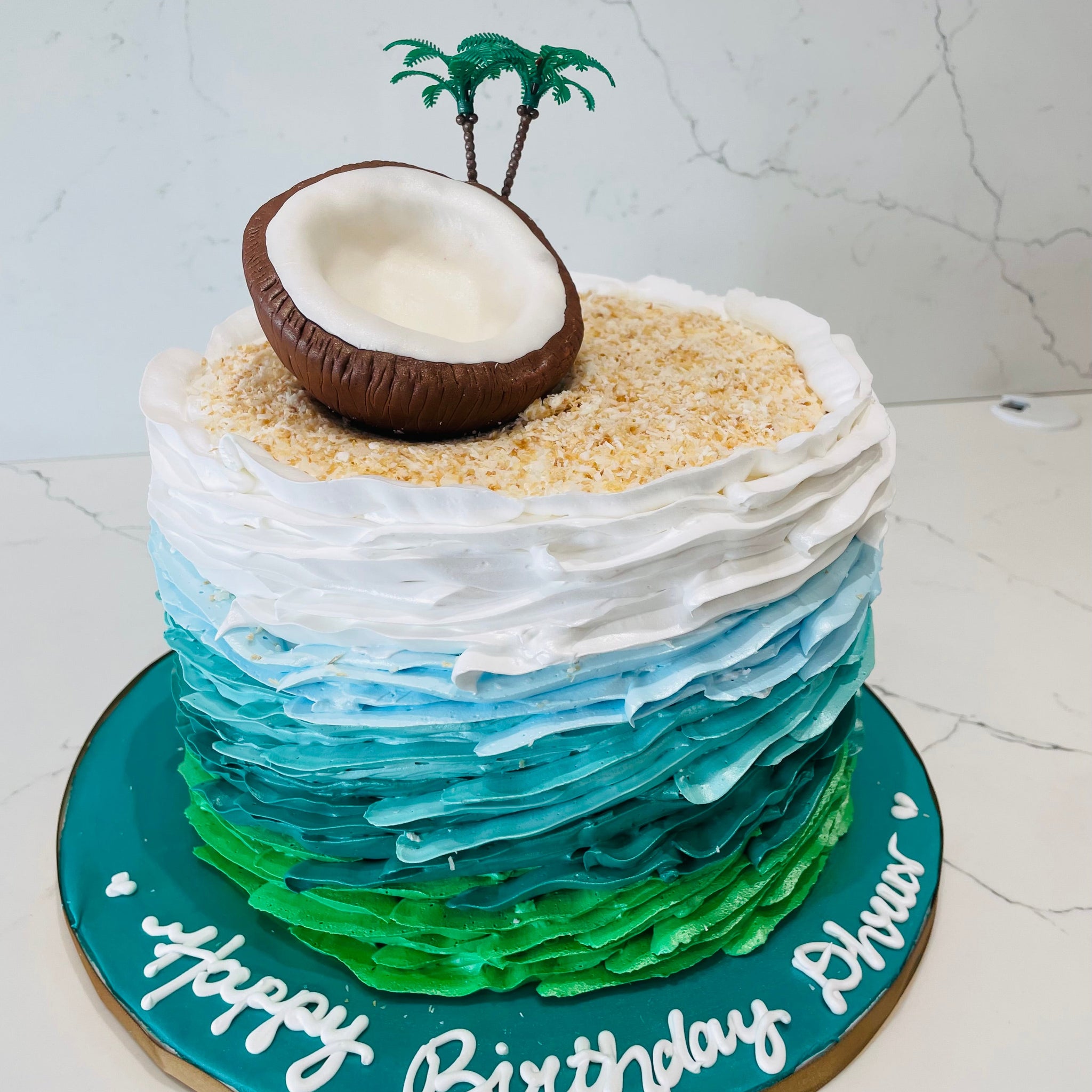 HAVANA TROPICAL THEME CREAM CAKE