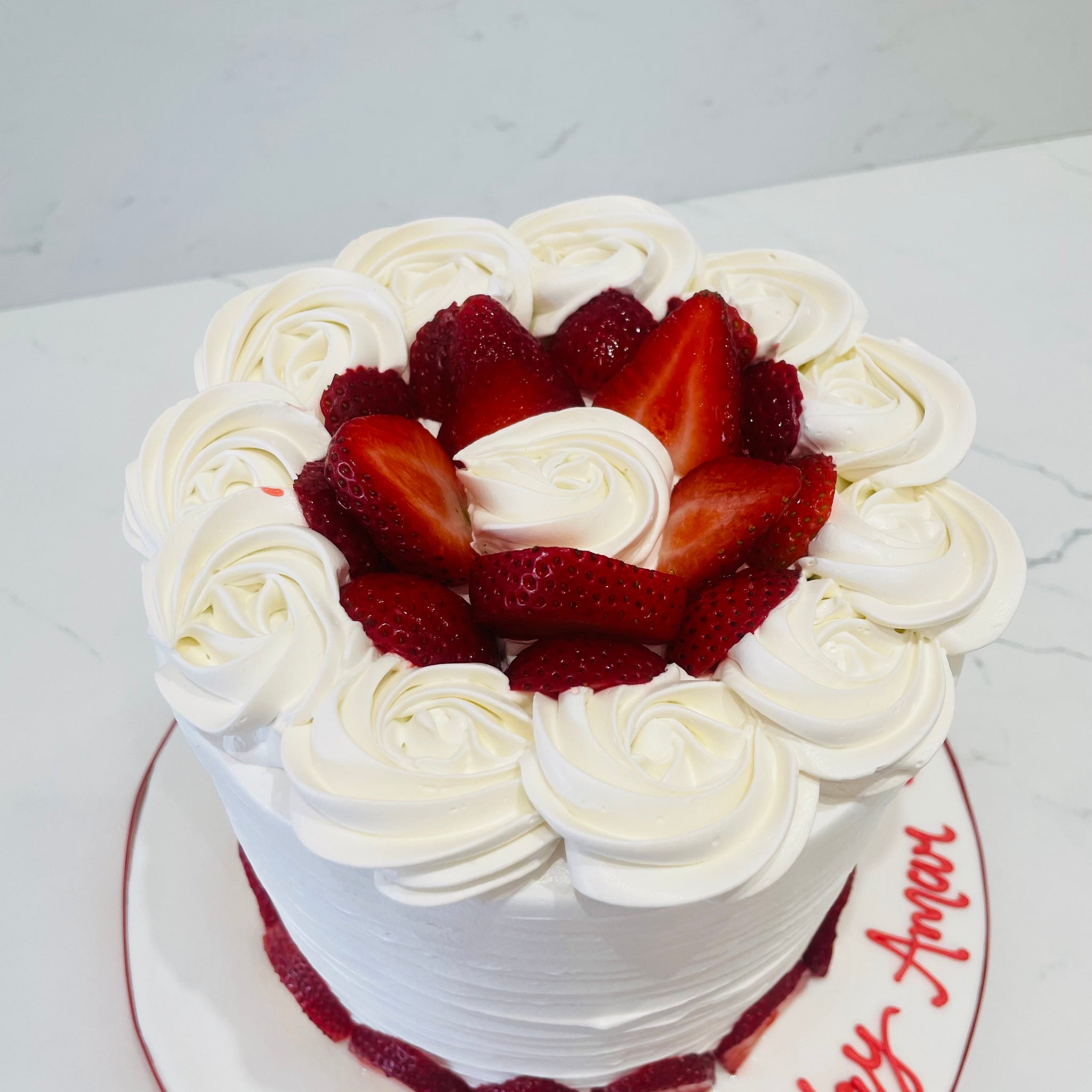 IVORY STRAWBERRY CAKE