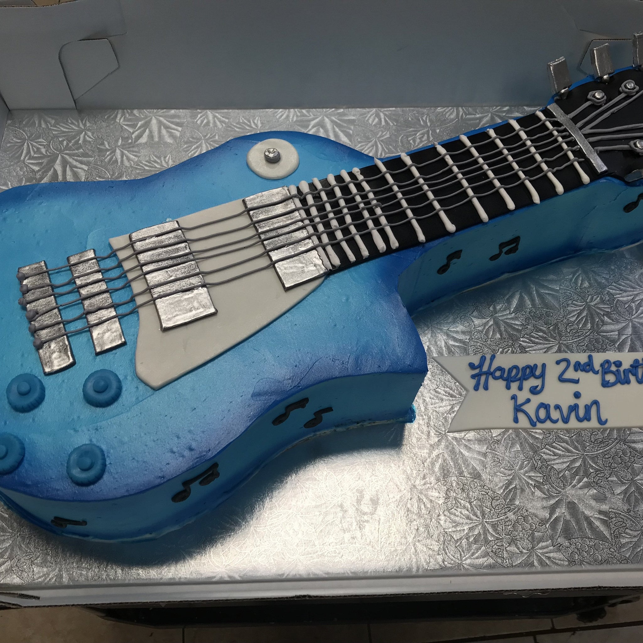 Gutiar Molded cake