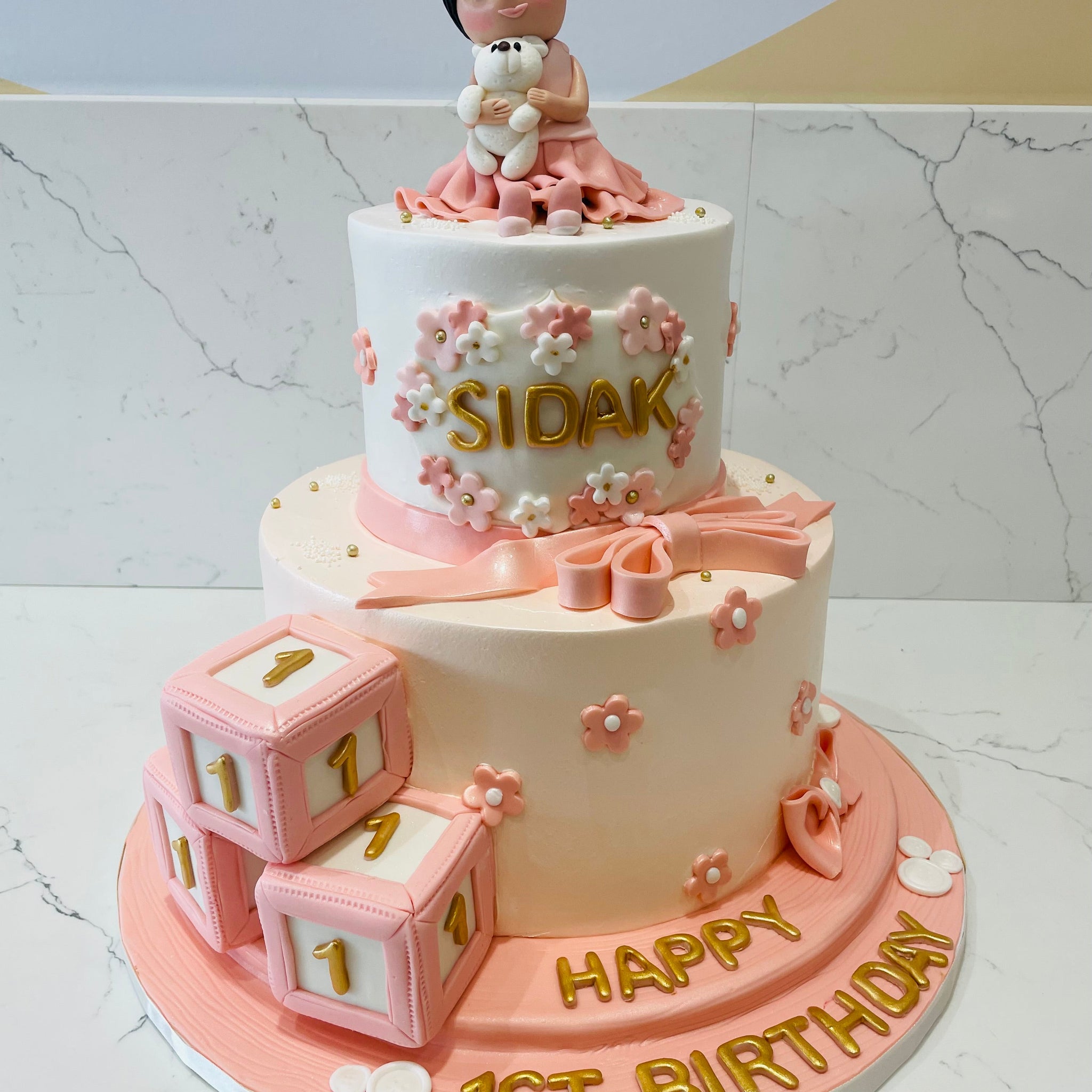 SIDAK 1ST BIRTHDAY FONDANT CAKE