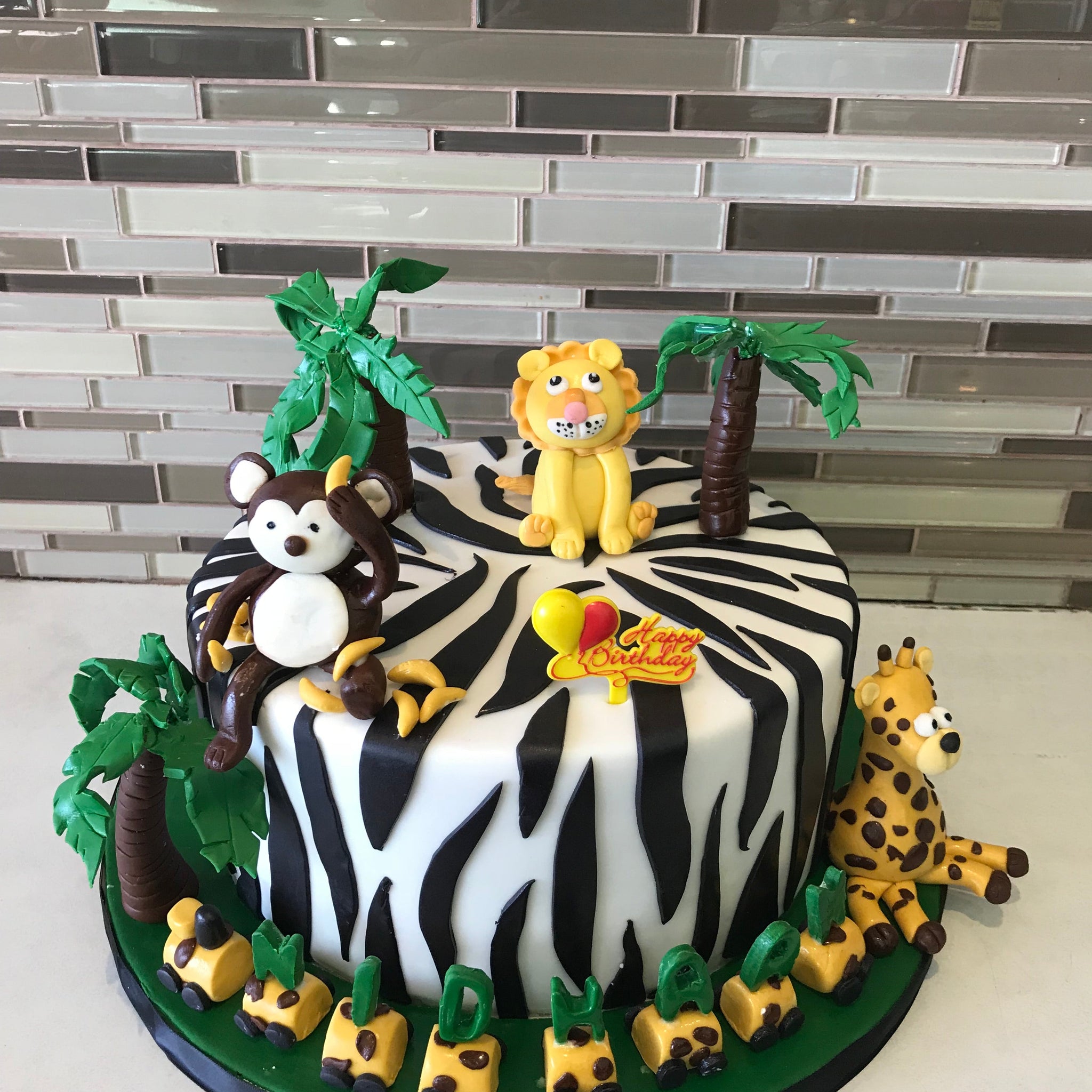 Nidhaan Jungle Themed Fondant Cake