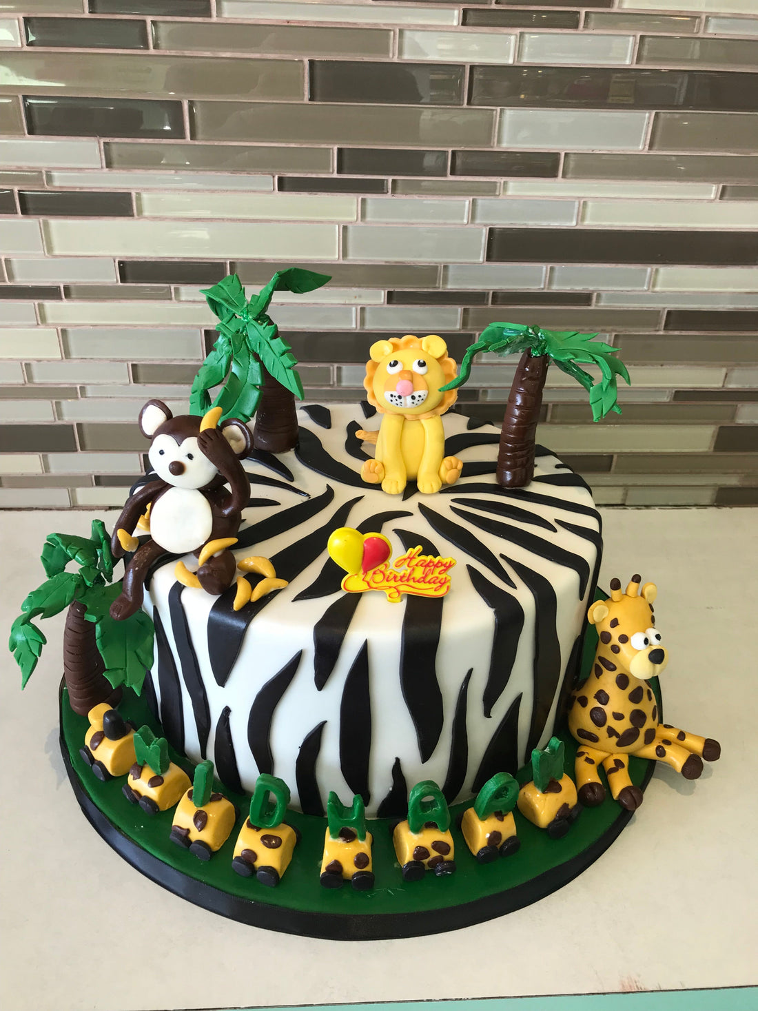 Nidhaan Jungle Themed Fondant Cake