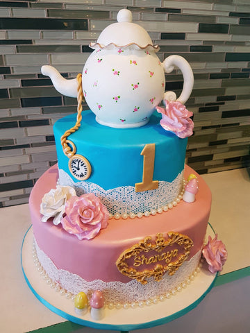 Alice in Wonderland Birthday Cake