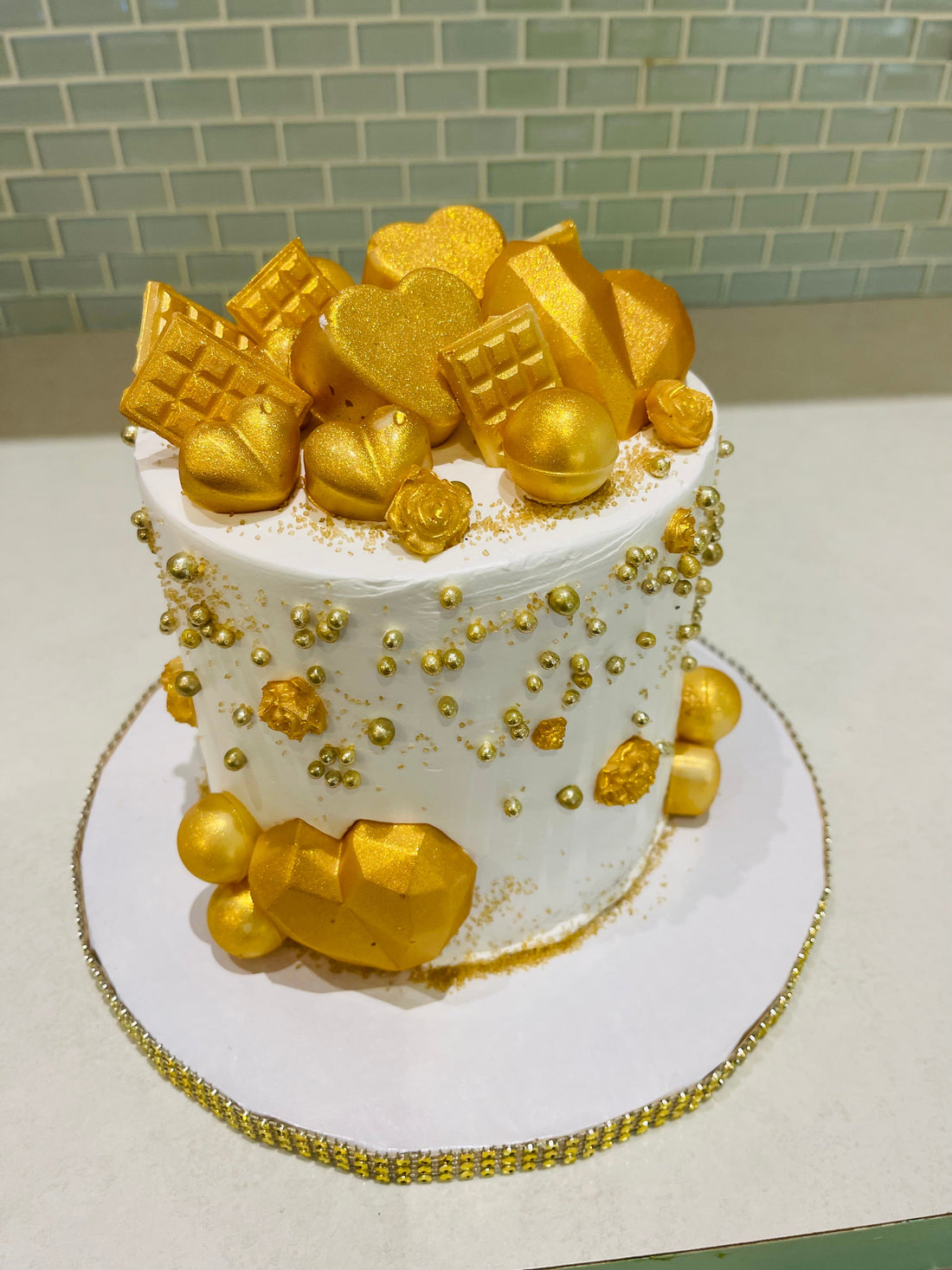 WHITE AND GOLD HEARTS BIRTHDAY CAKE