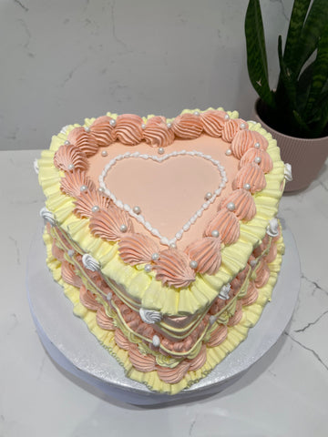 Pastel Vintage Cake