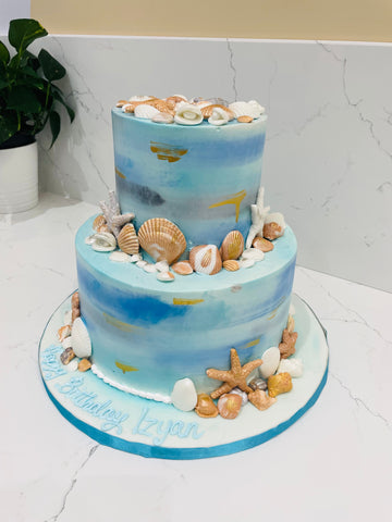 UNDERWATER TIERED CREAM CAKE