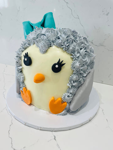 PENGUIN MOLDED CAKE