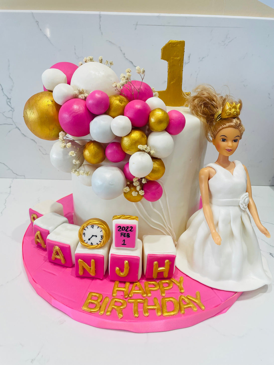 SAANJH BALLOON FONDANT CAKE