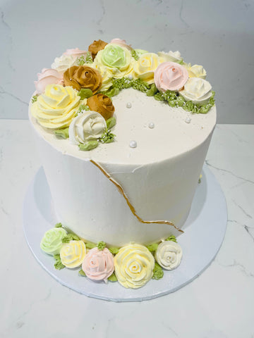 PASTEL SHADES CREAM CAKE