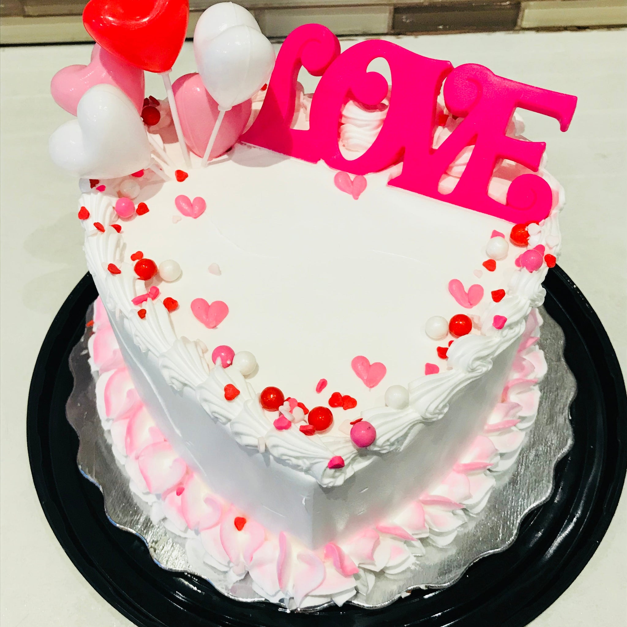Love Valentine Heart cake