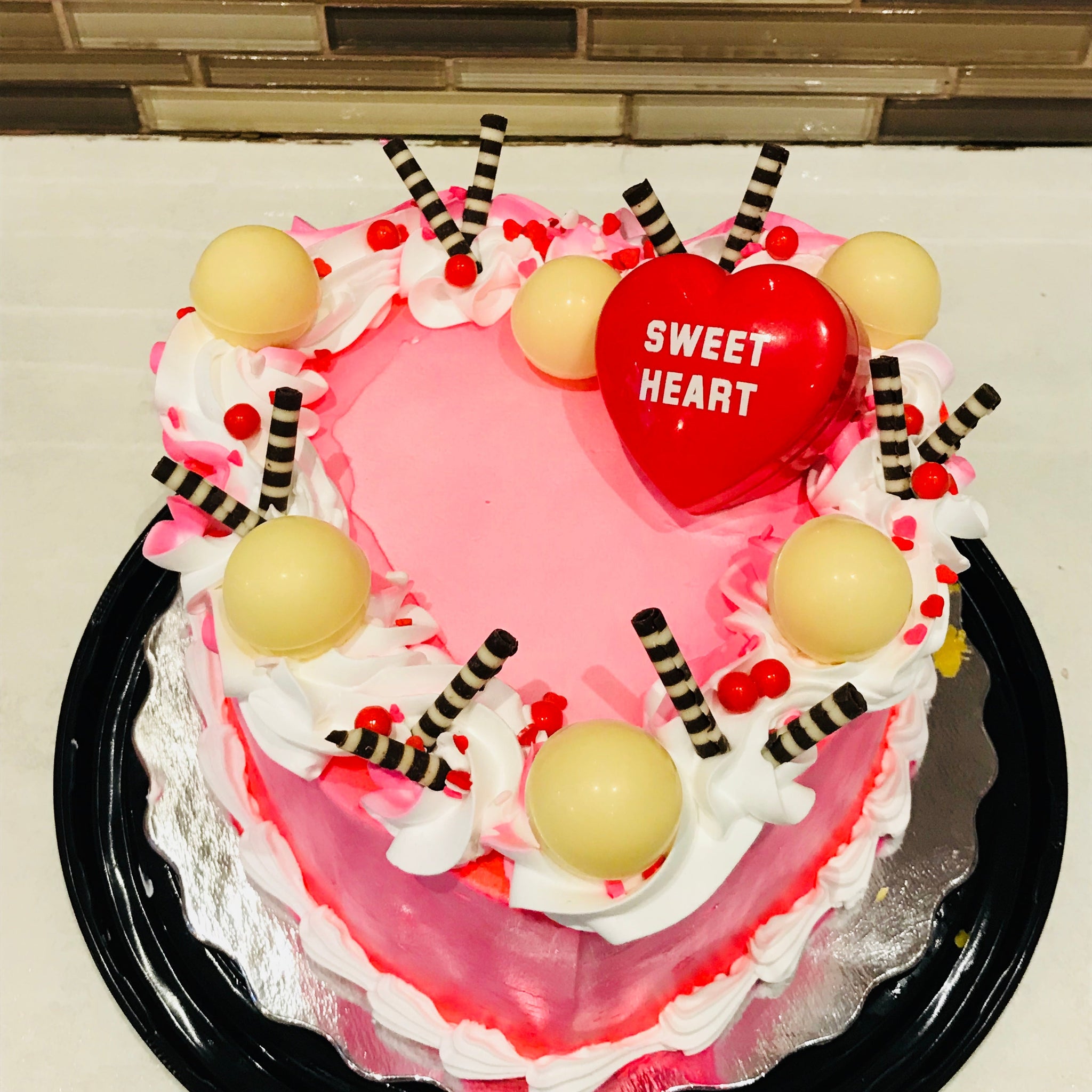 Sweet Heart Valentine cake