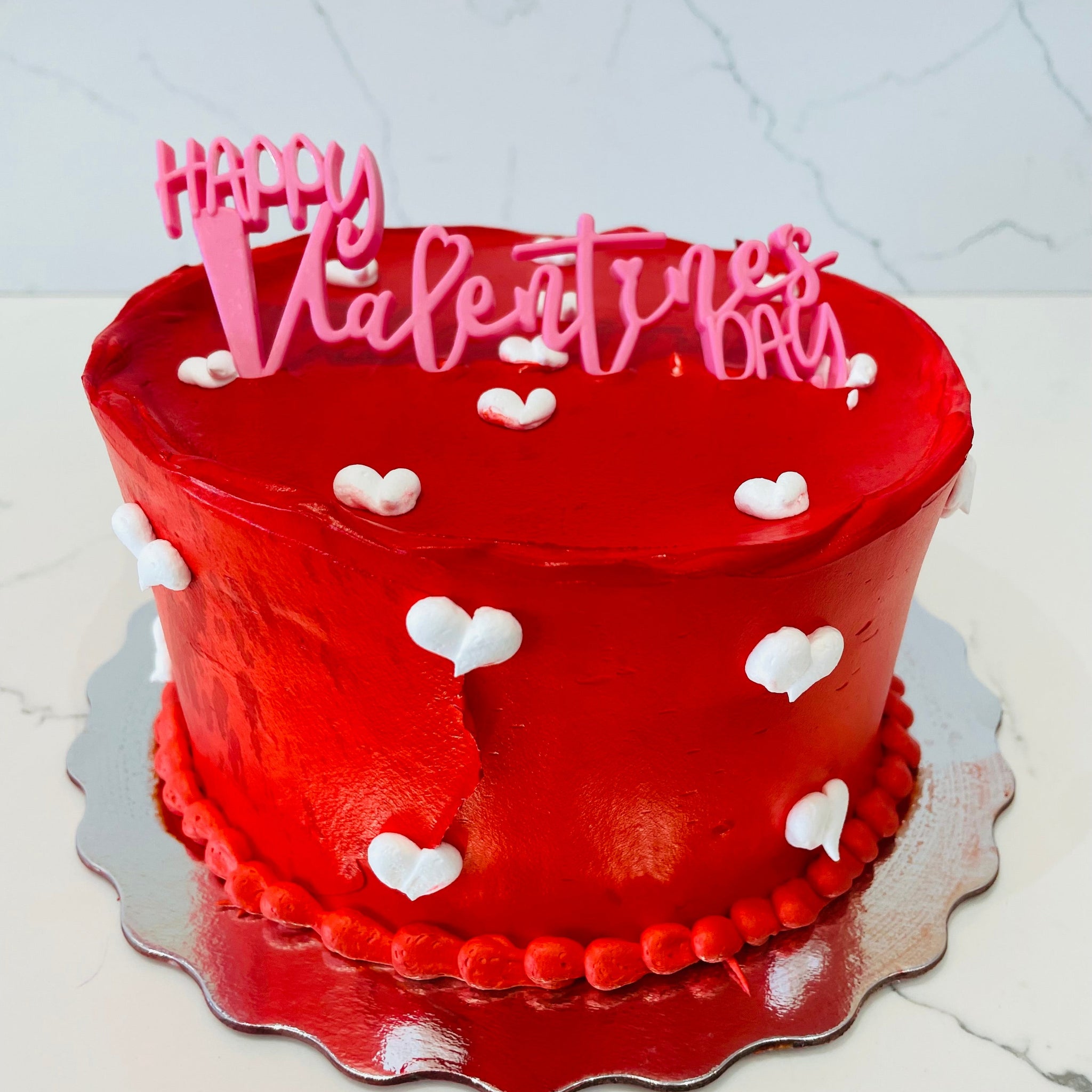 WHITE HEARTS RED CAKE