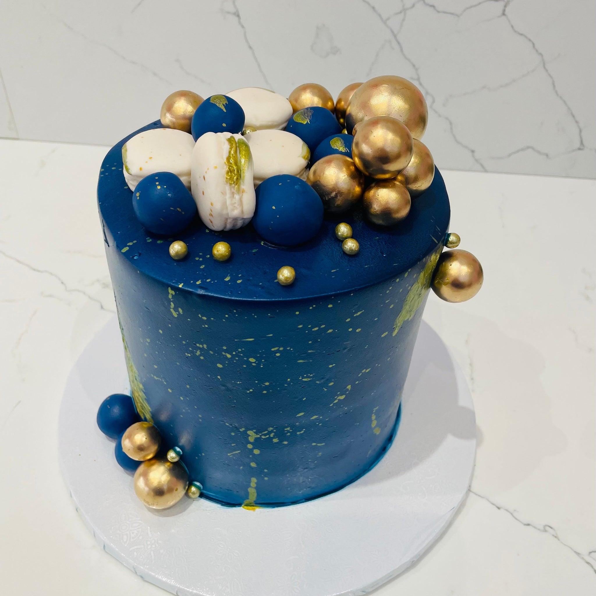 NICK BLUE AND GOLD BIRTHDAY CAKE