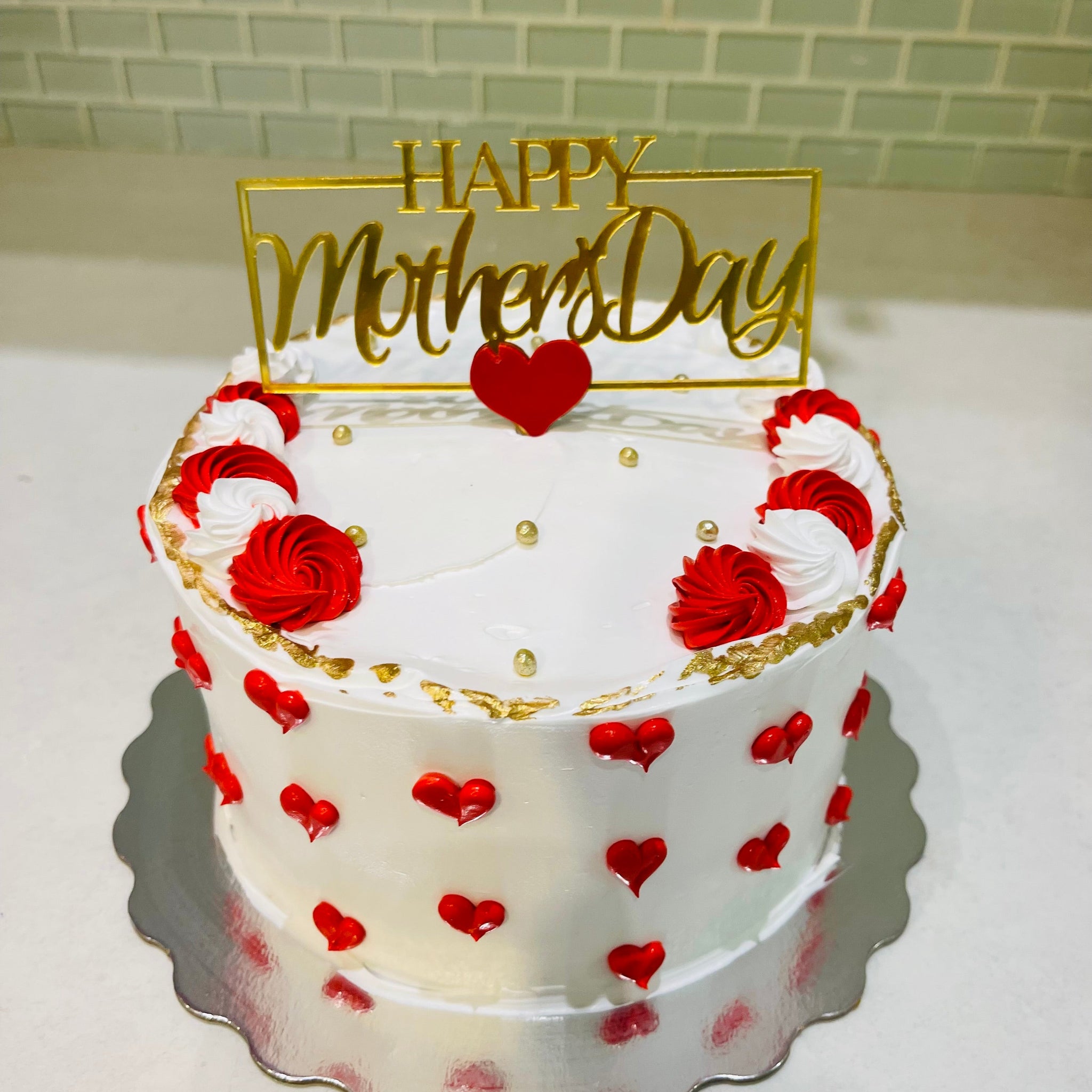 RED & GOLD MOTHER'S DAY CAKE