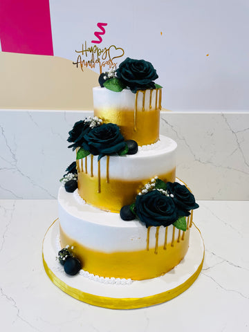 Black & Gold Wedding Tiered Cake