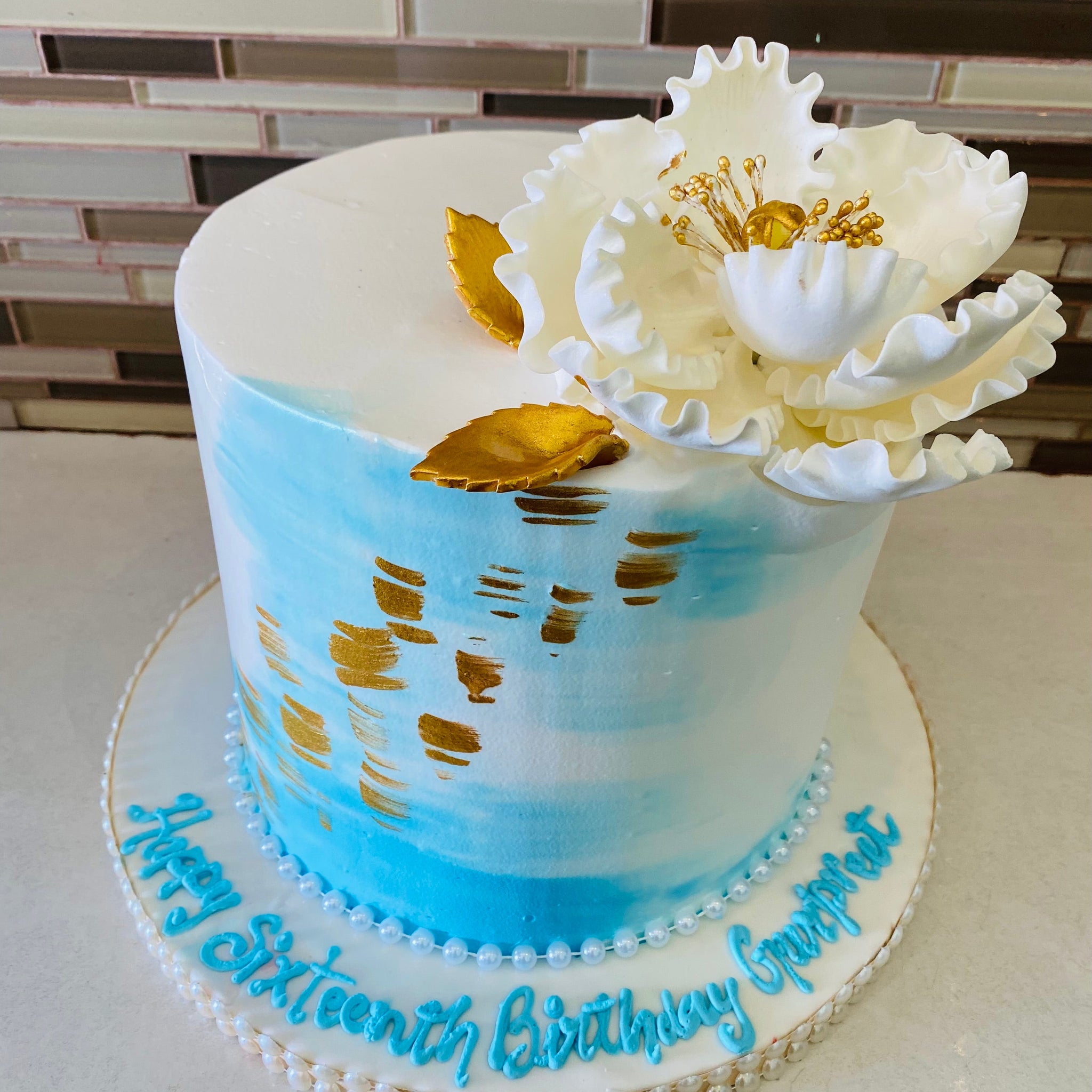 BREEZY BLUE CREAM CAKE