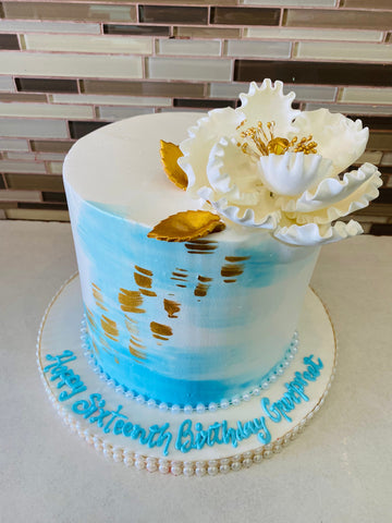 BREEZY BLUE CREAM CAKE