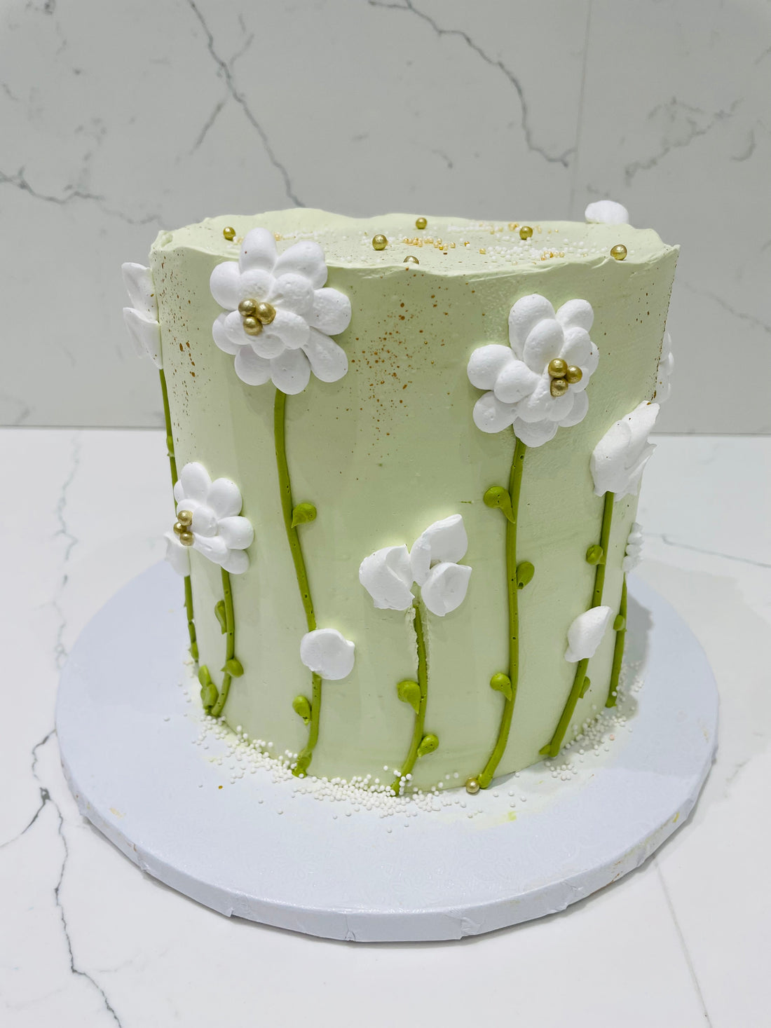 PASTEL GREEN CREAM CAKE