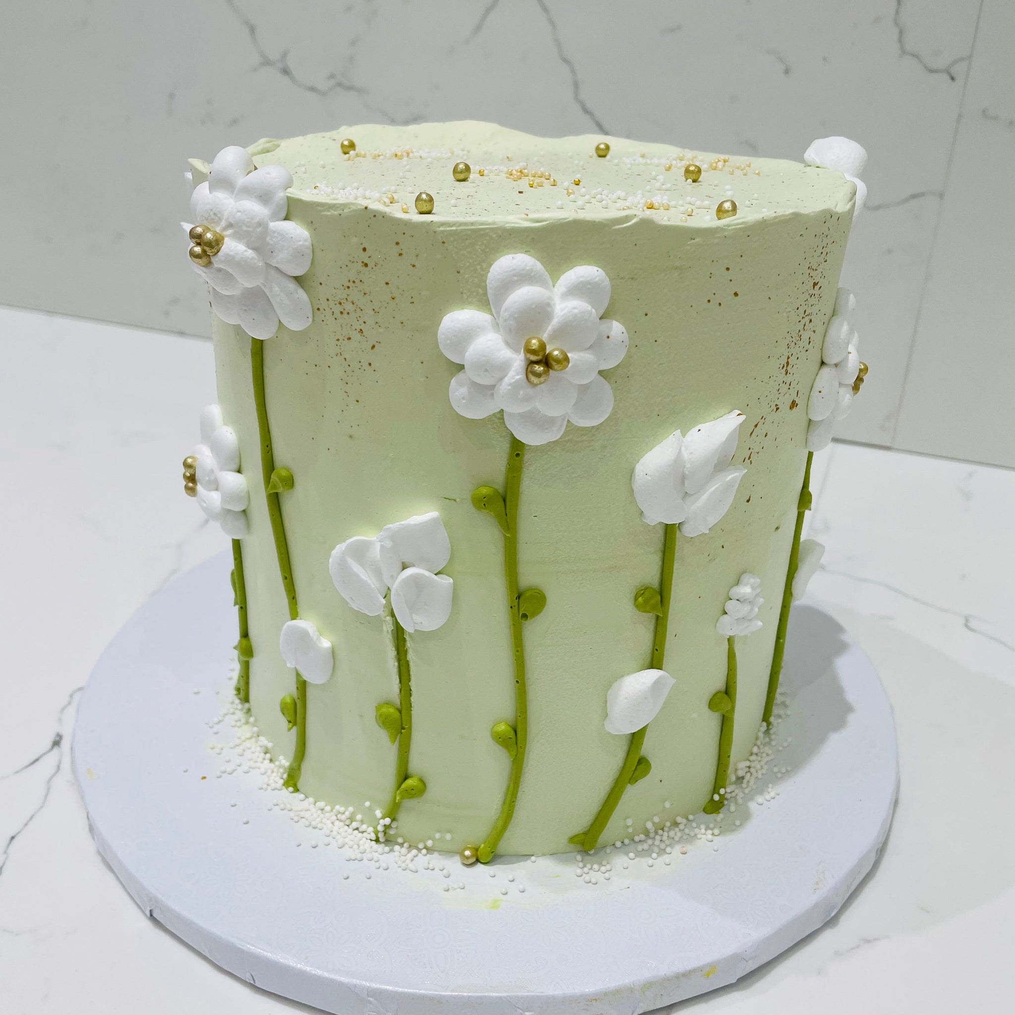 PASTEL GREEN CREAM CAKE