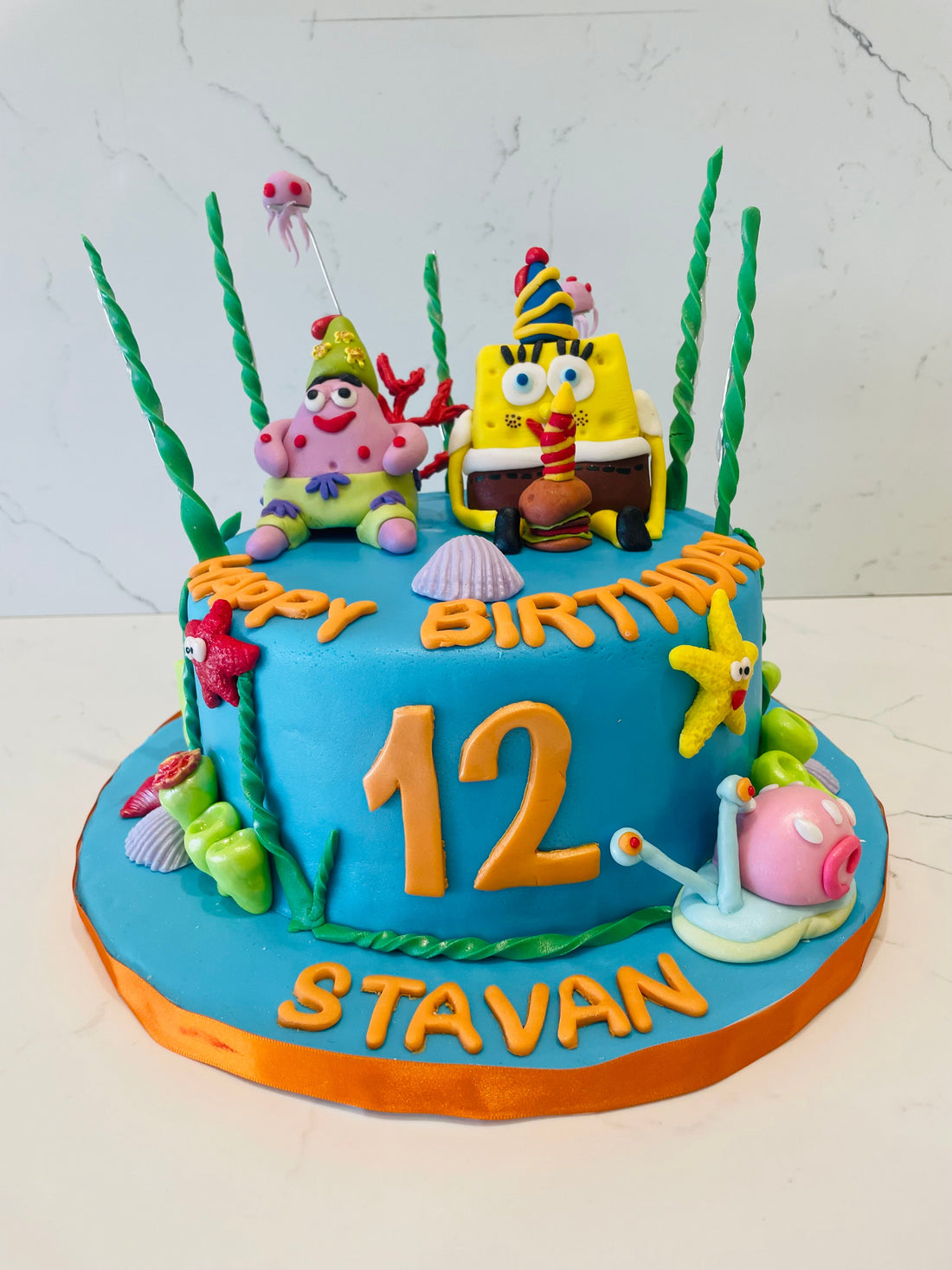 SPONGEBOB FONDANT CAKE