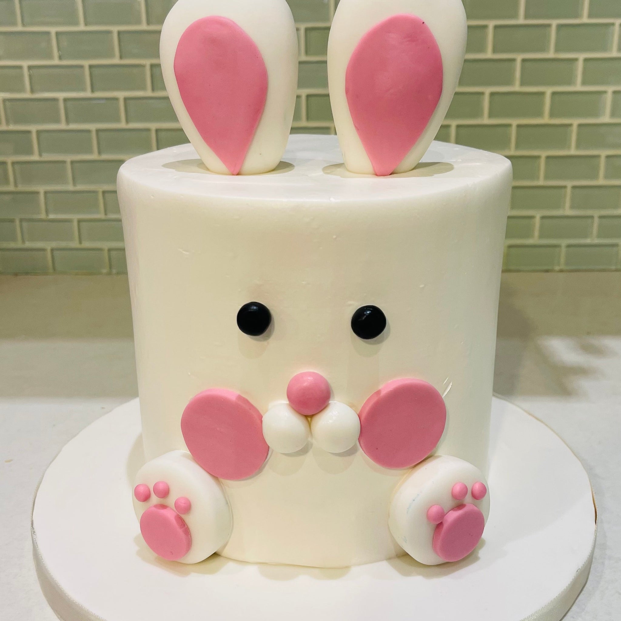 NOAH BUNNY CREAM CAKE
