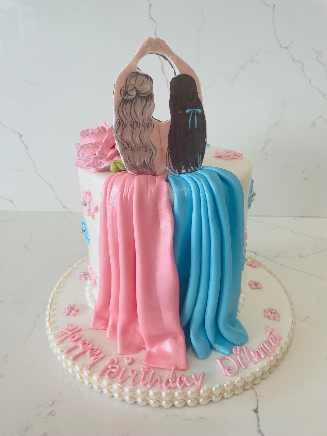 BFF FONDANT CAKE