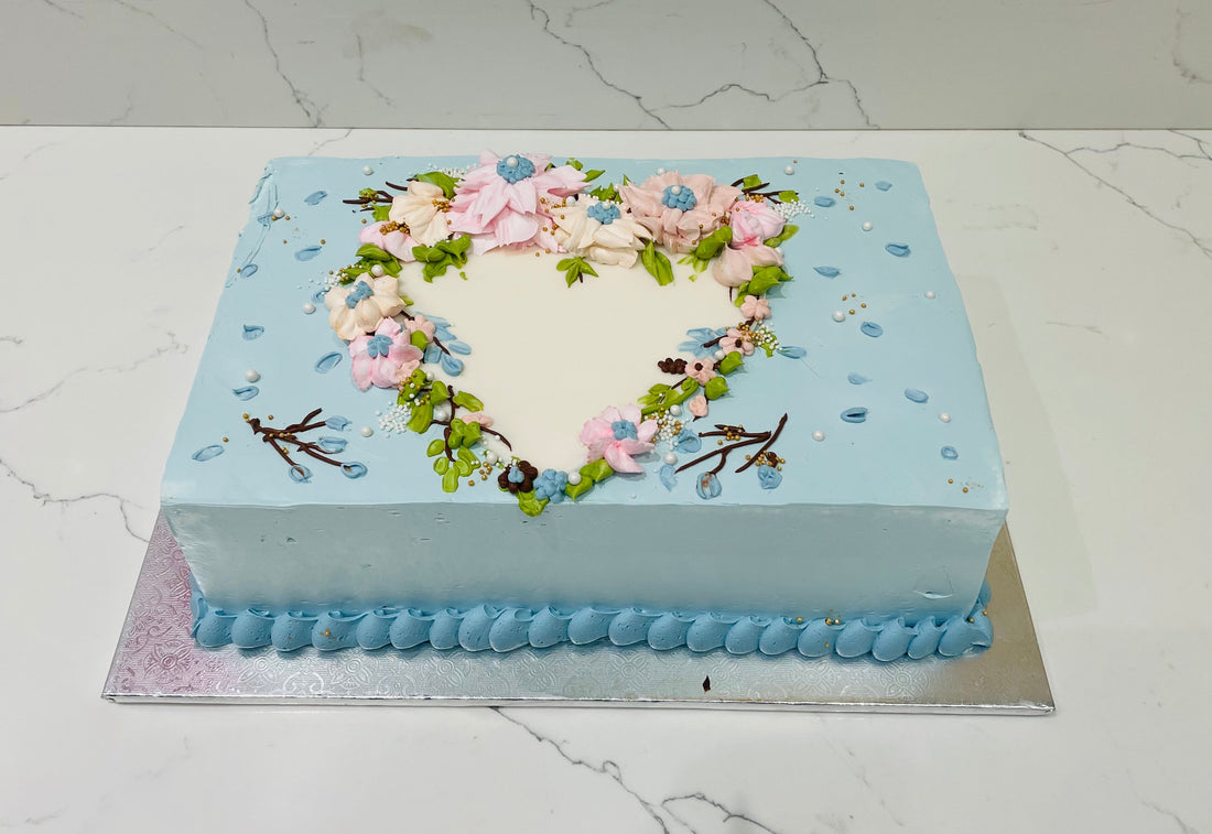 ISLA BLUE FLOWER CAKE