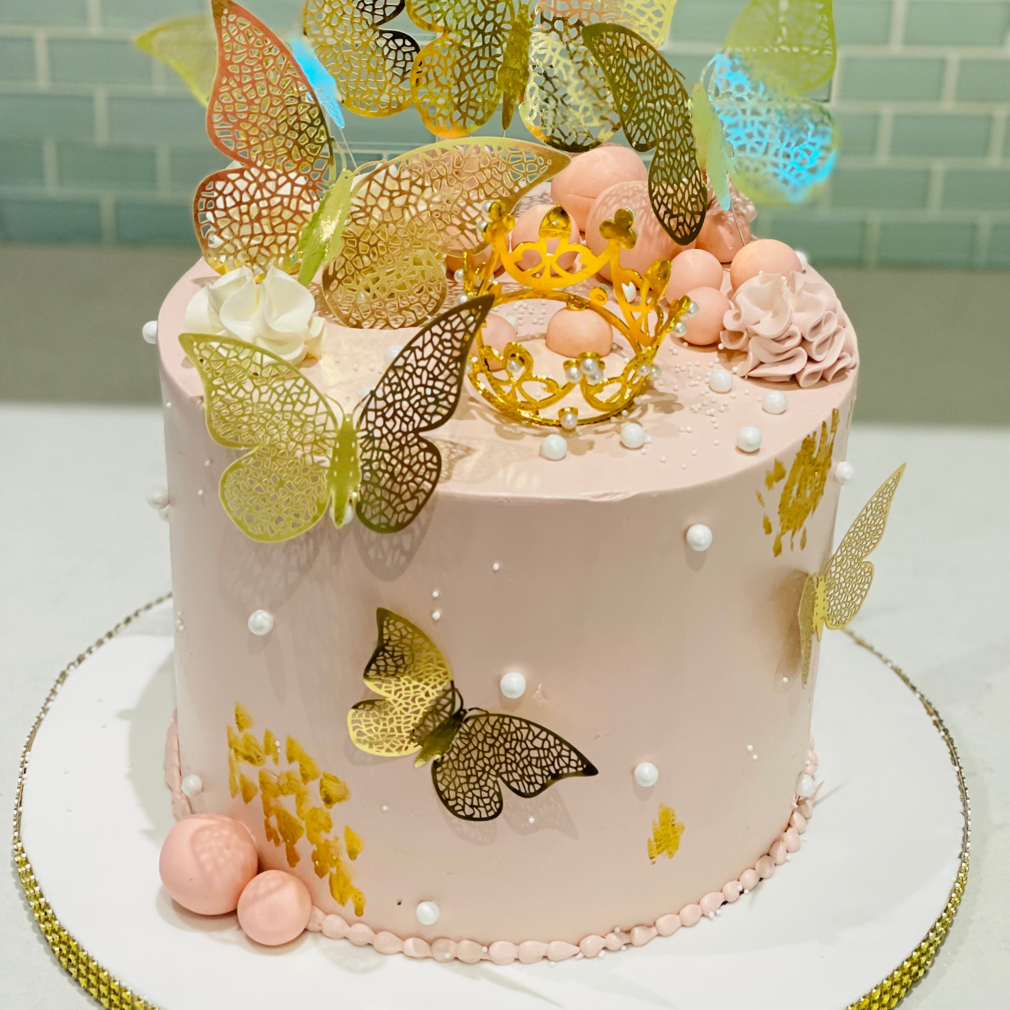 YASHITA BUTTERFLY CROWN BIRTHDAY CAKE