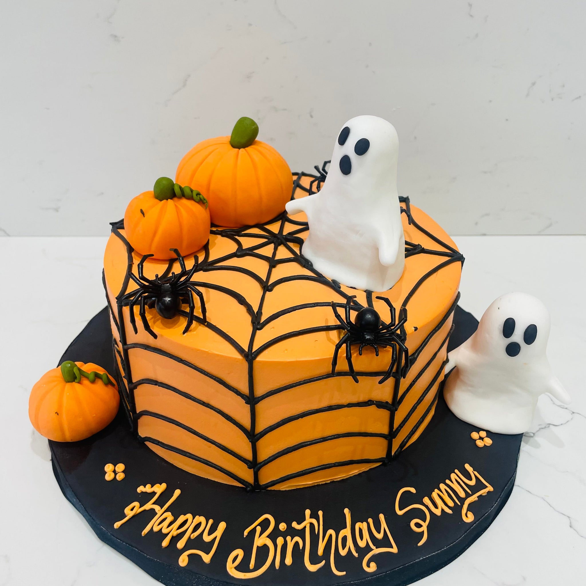 HALLOWEEN FRIGHT CAKE