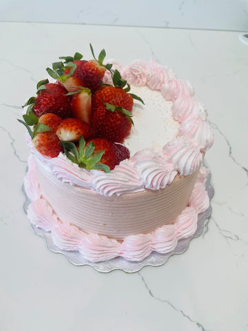 BASIC STRAWBERRY CAKE