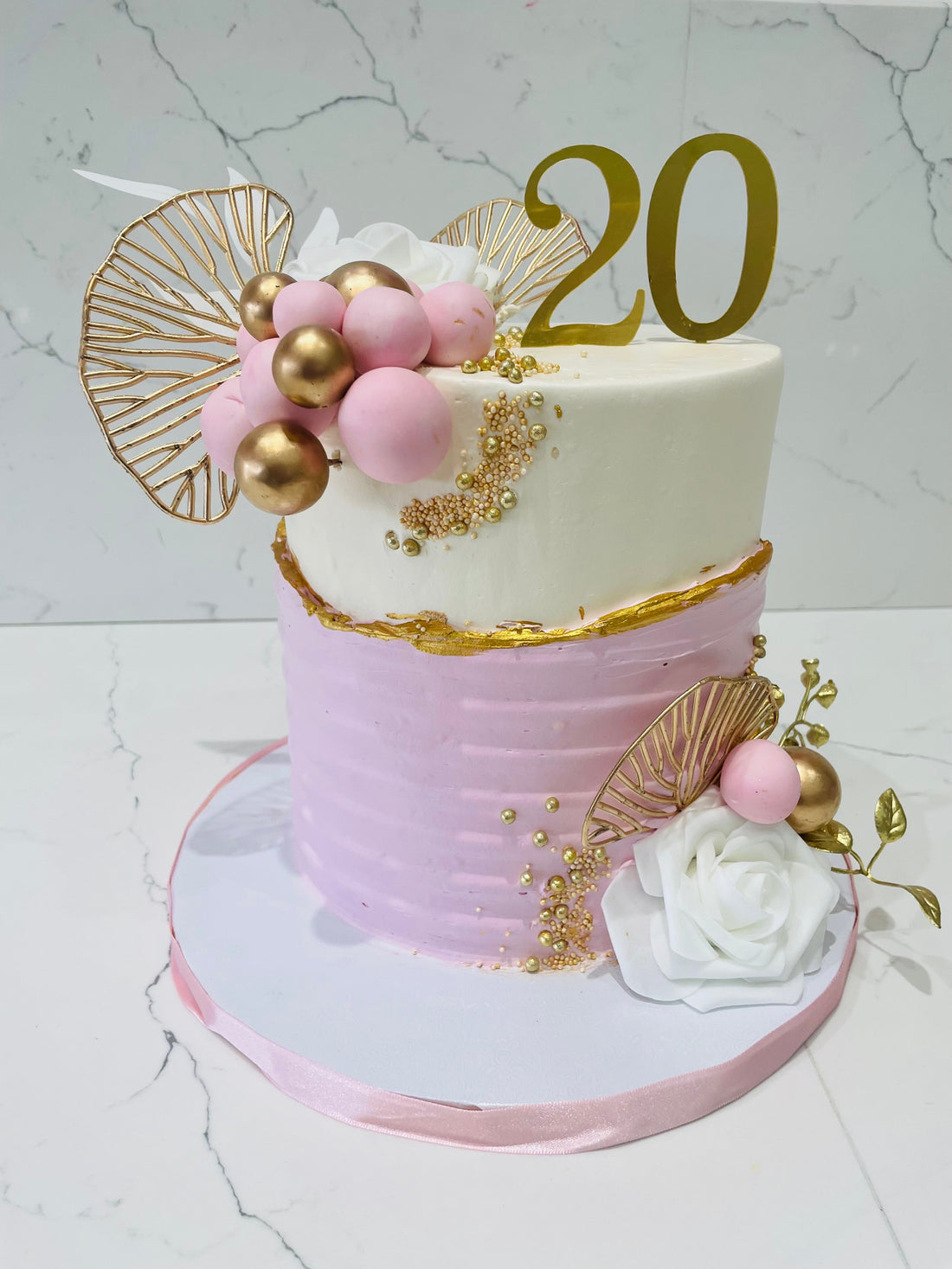 PINK LEAF CREAM CAKE