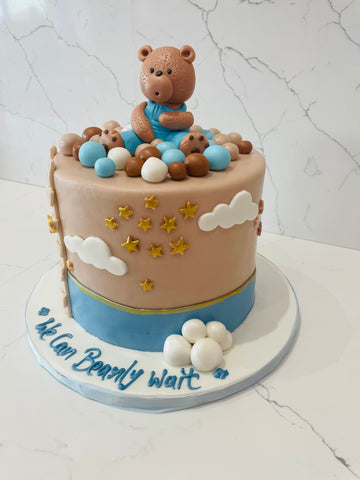 BEAR BLUE FONDANT CAKE