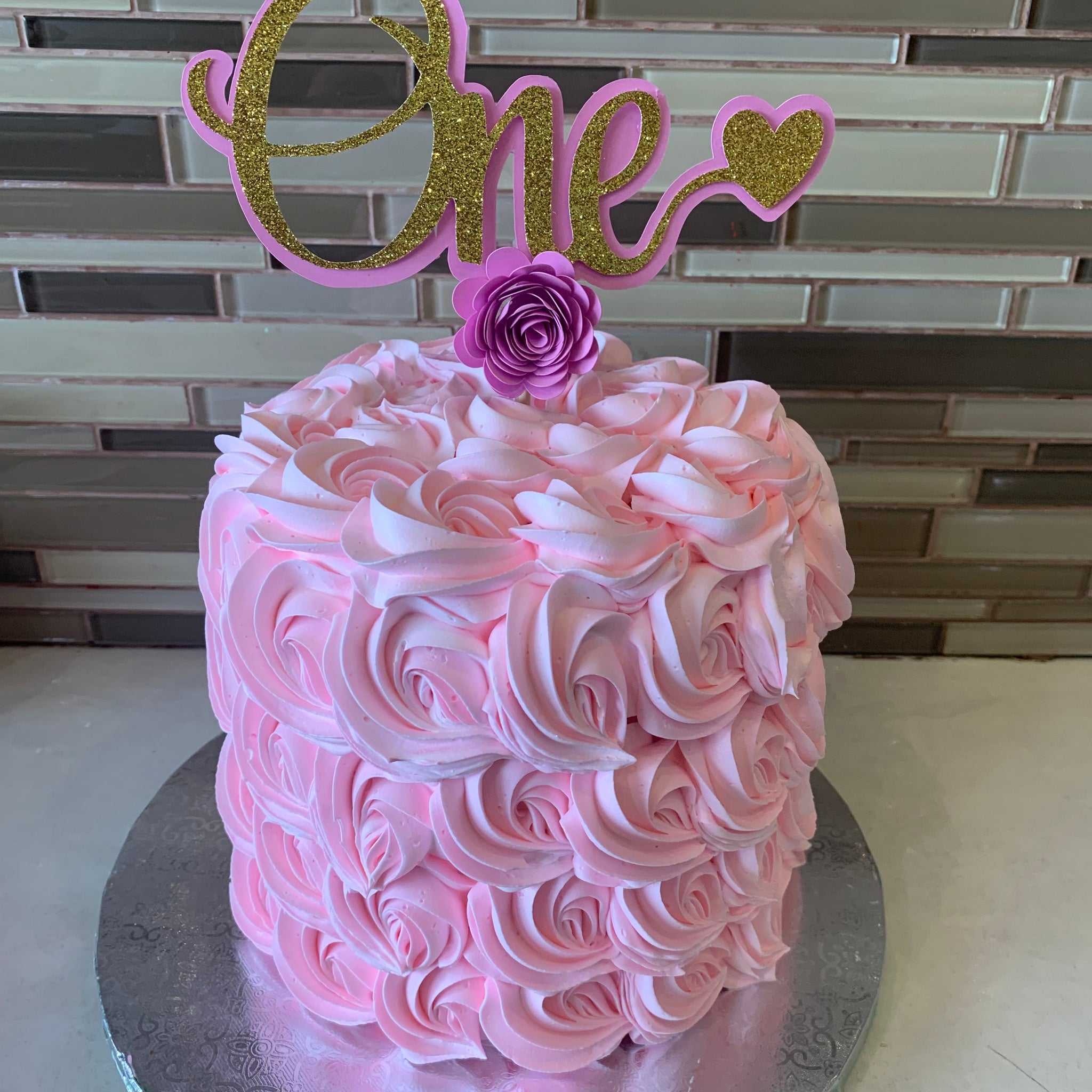 ONE ROSETTE CREAM CAKE