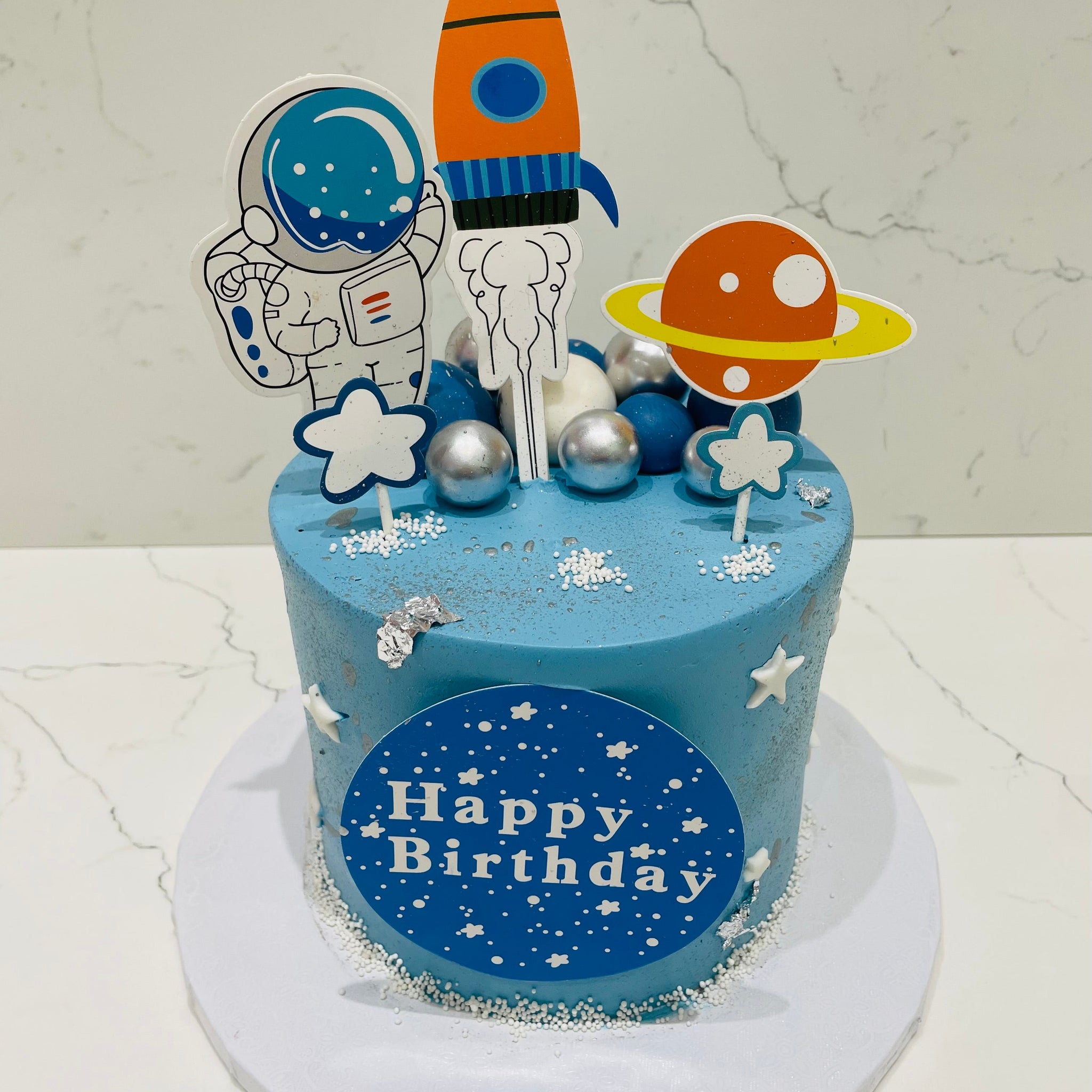 GALAXY CREAM CAKE