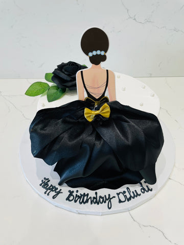 MILLY QUEEN  BIRTHDAY CAKE