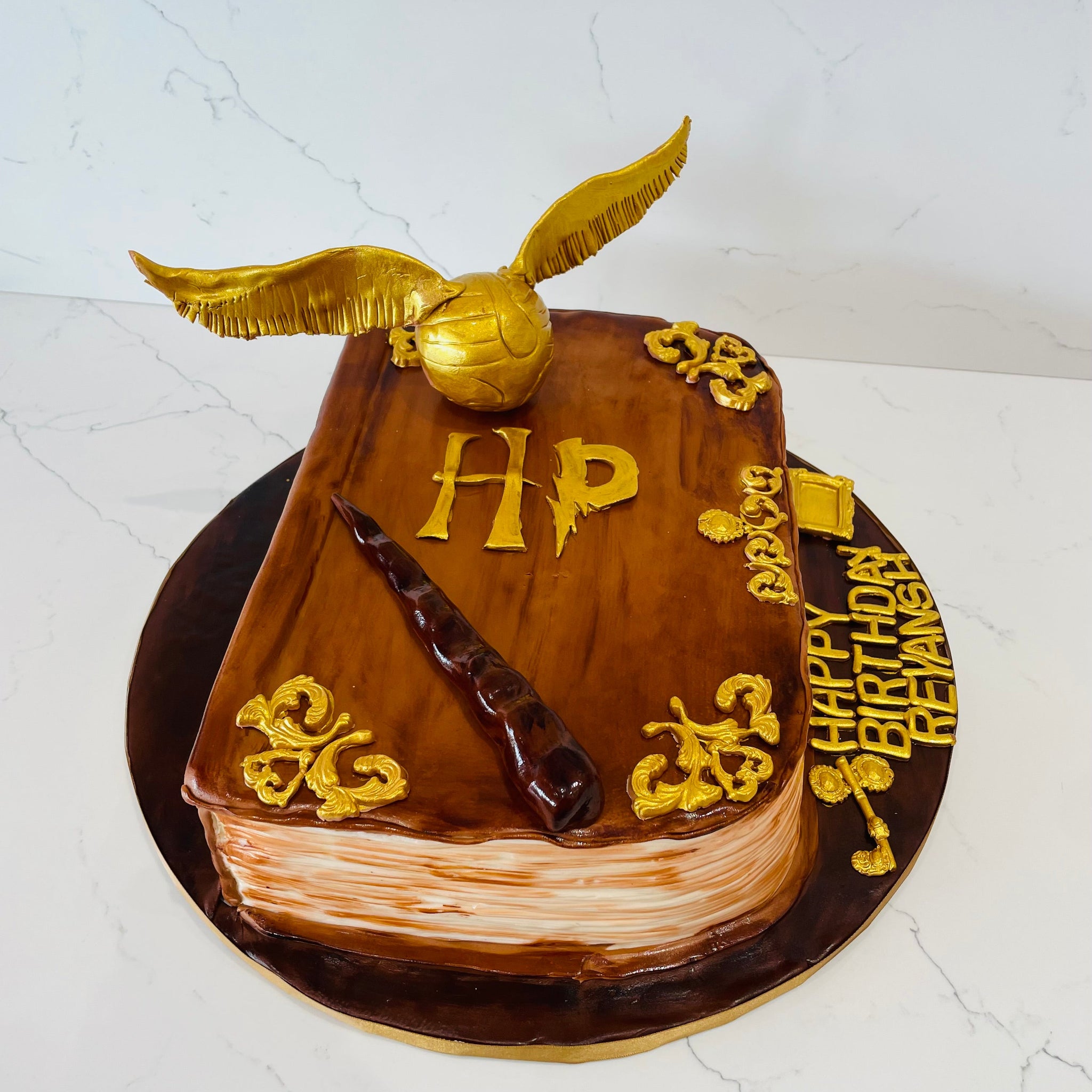 HARRY POTTER BOOK FONDANT CAKE