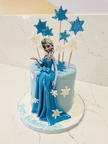 SOFIA FROZEN FONDANT CAKE