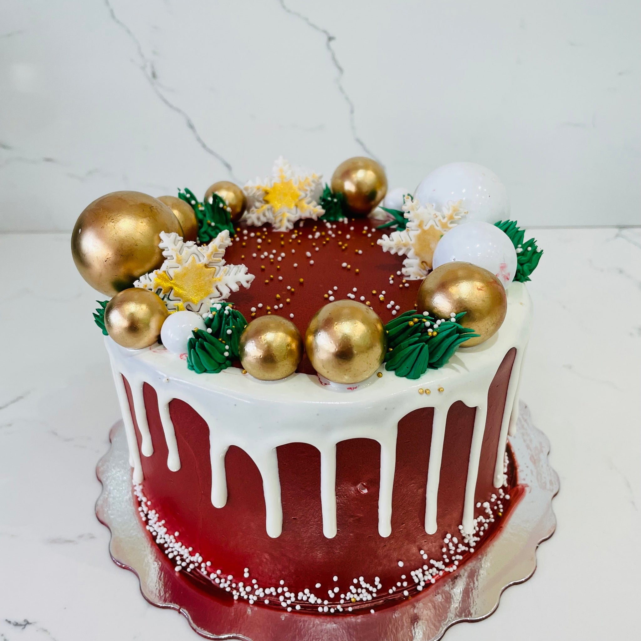 SNOW FLAKES CHRISTMAS  CAKE