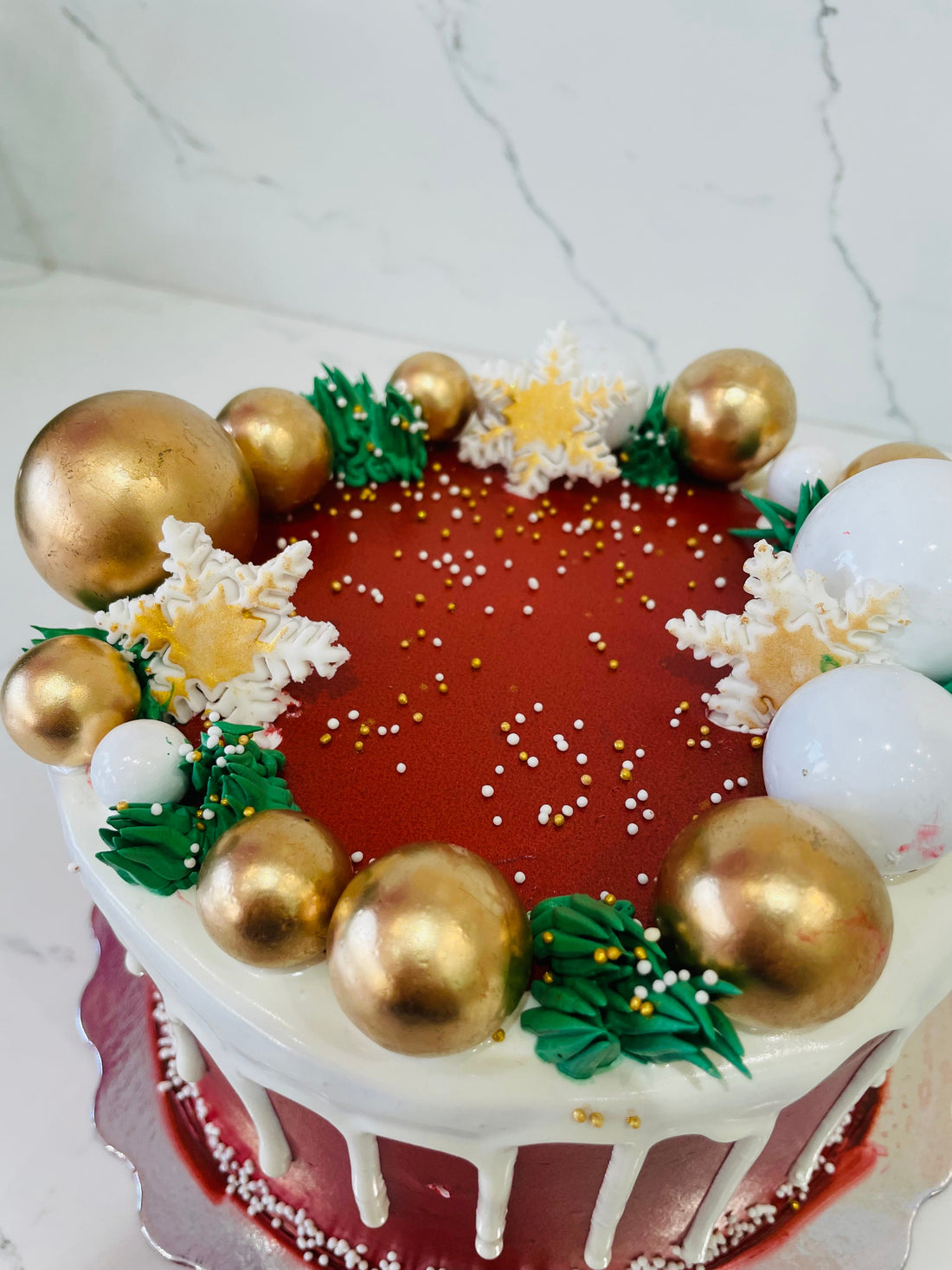 SNOW FLAKES CHRISTMAS  CAKE