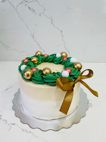 Christmas Bow Cream Cake