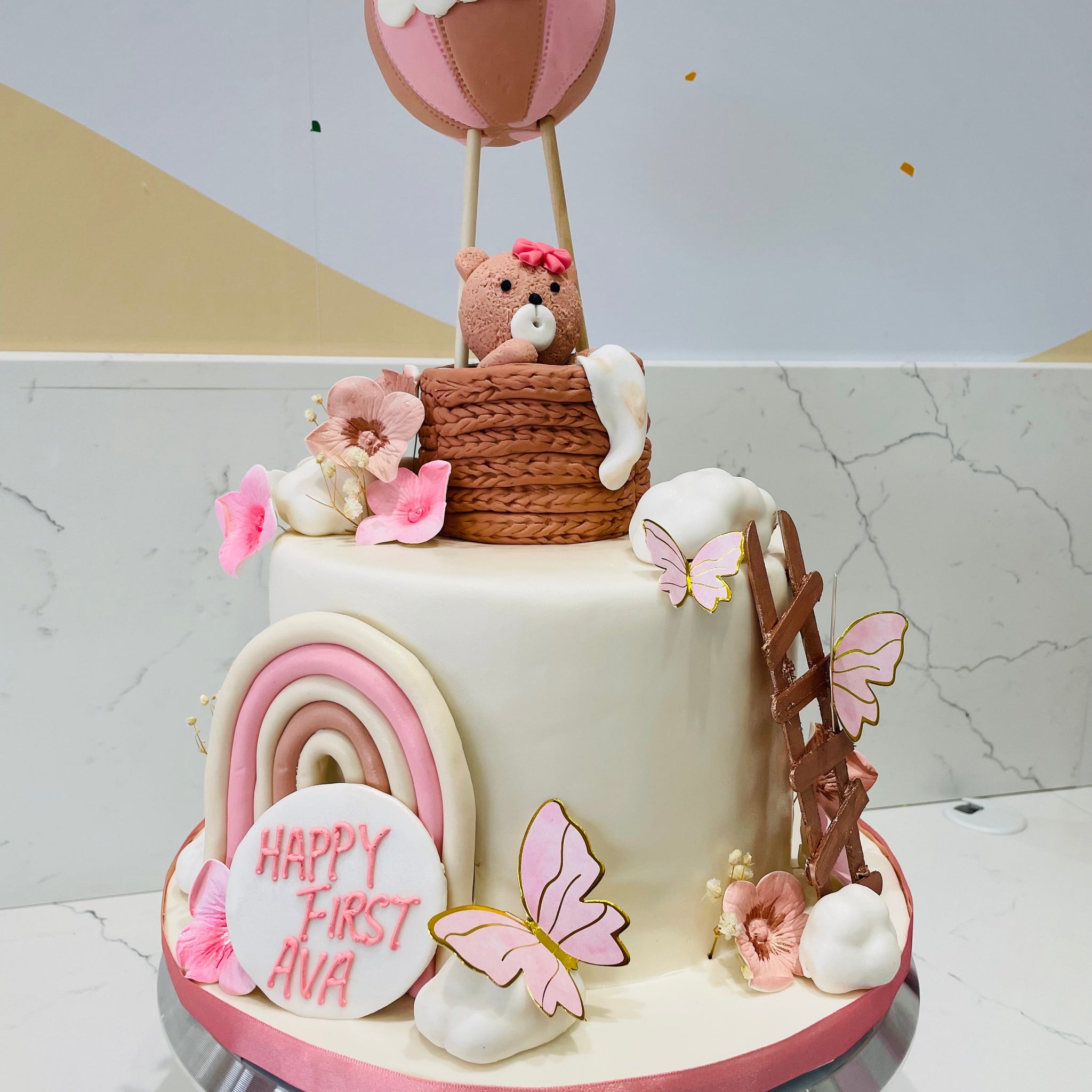 AVA'S FIRST BIRTHDAY FONDANT CAKE