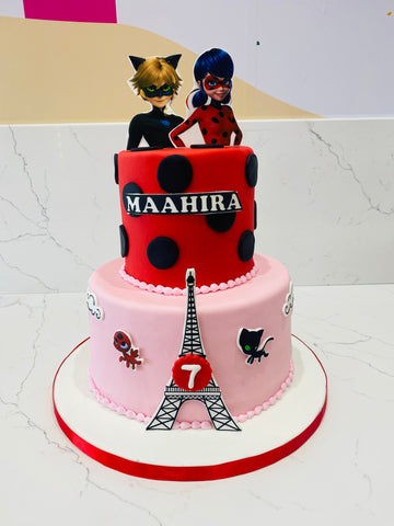 INCREDIBLES FONDANT CAKE