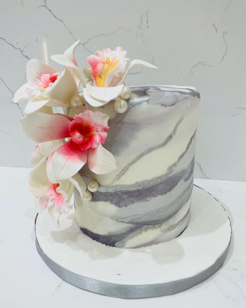 MARBLEIZED FONDANT CAKE