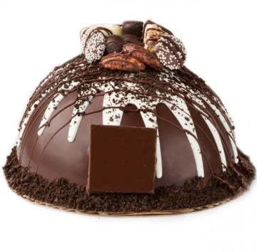 Mouth Watering Chocolaty Pinata Cake