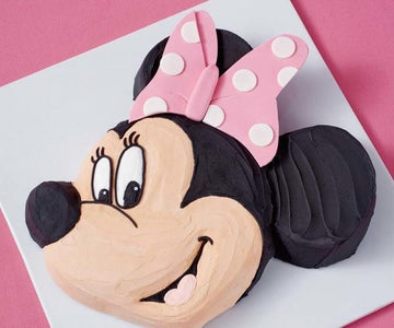 Alluring Minnie Mouse Cake